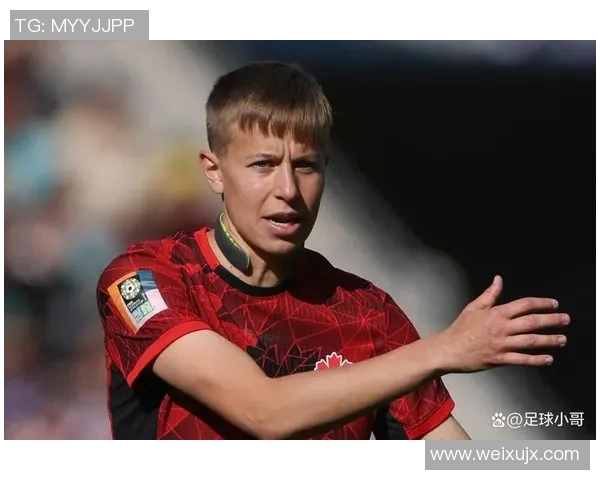 足球明星佩戴护具参加比赛展现安全意识与竞技精神的完美结合